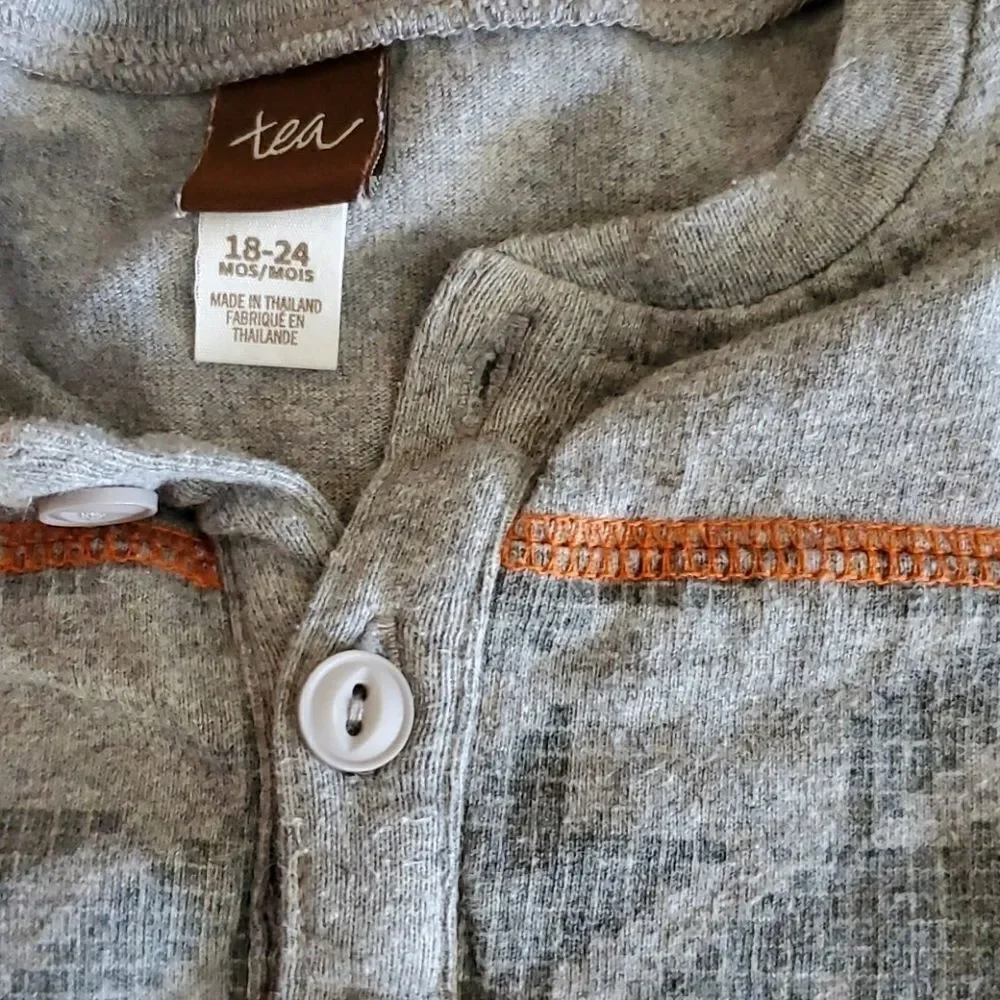 18-24 month onsie by Tea. Excellent condition